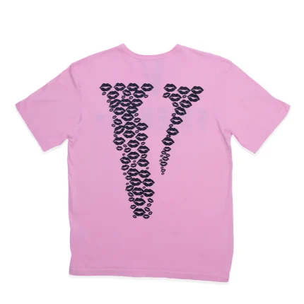 BLACK LIPSTICK FRIENDS- EMBROIDERED T-SHIRT (pink)